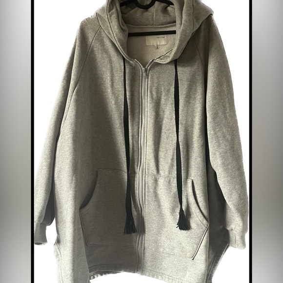 OVERSIZED OAK AND FORT HOODIE - Picture 2 of 3